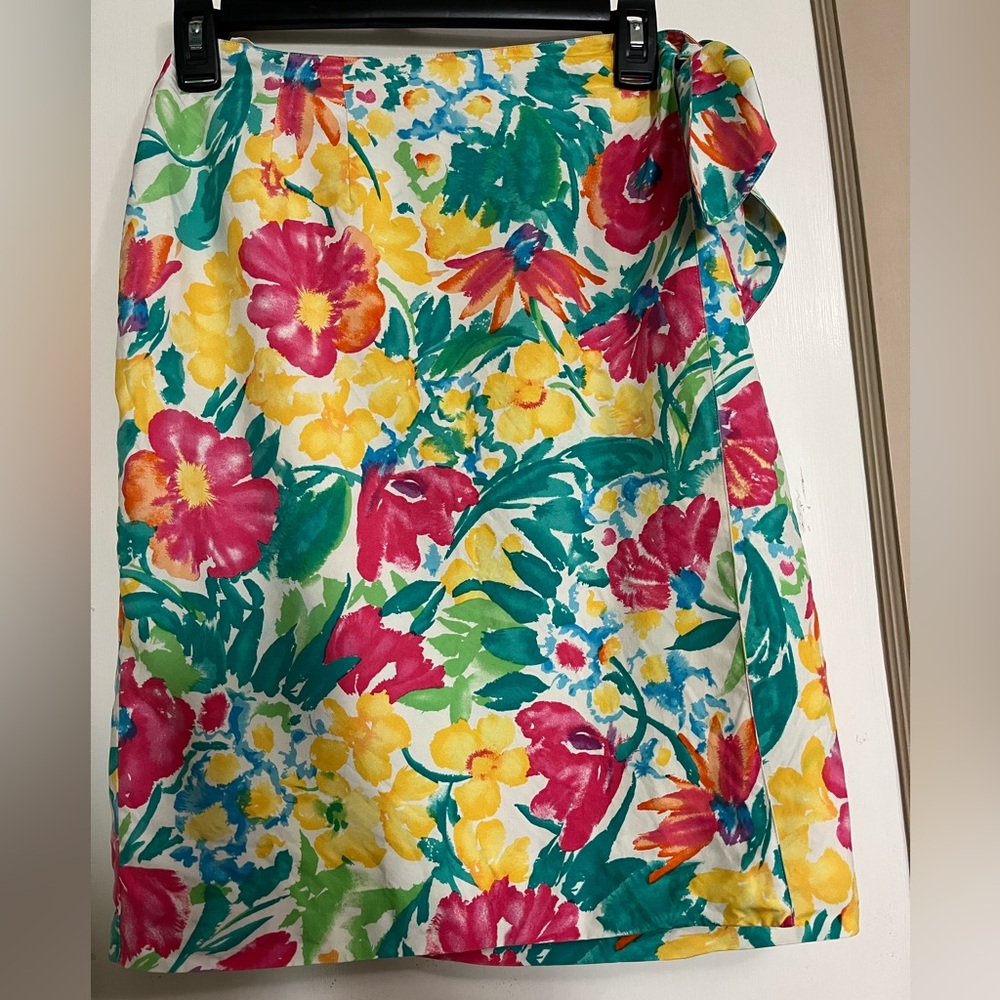 Vintage 90’s Talbots 100% silk floral skirt 6